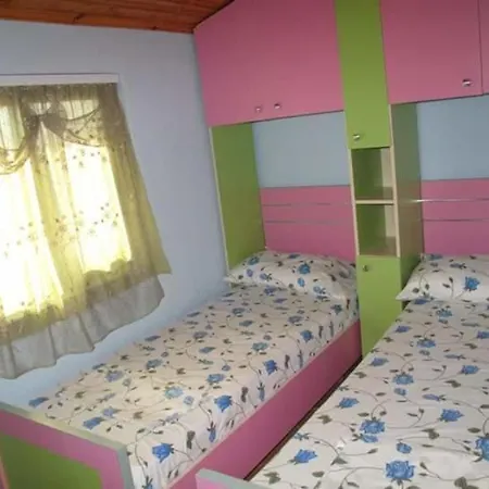 M & H Apartment Velipoje
